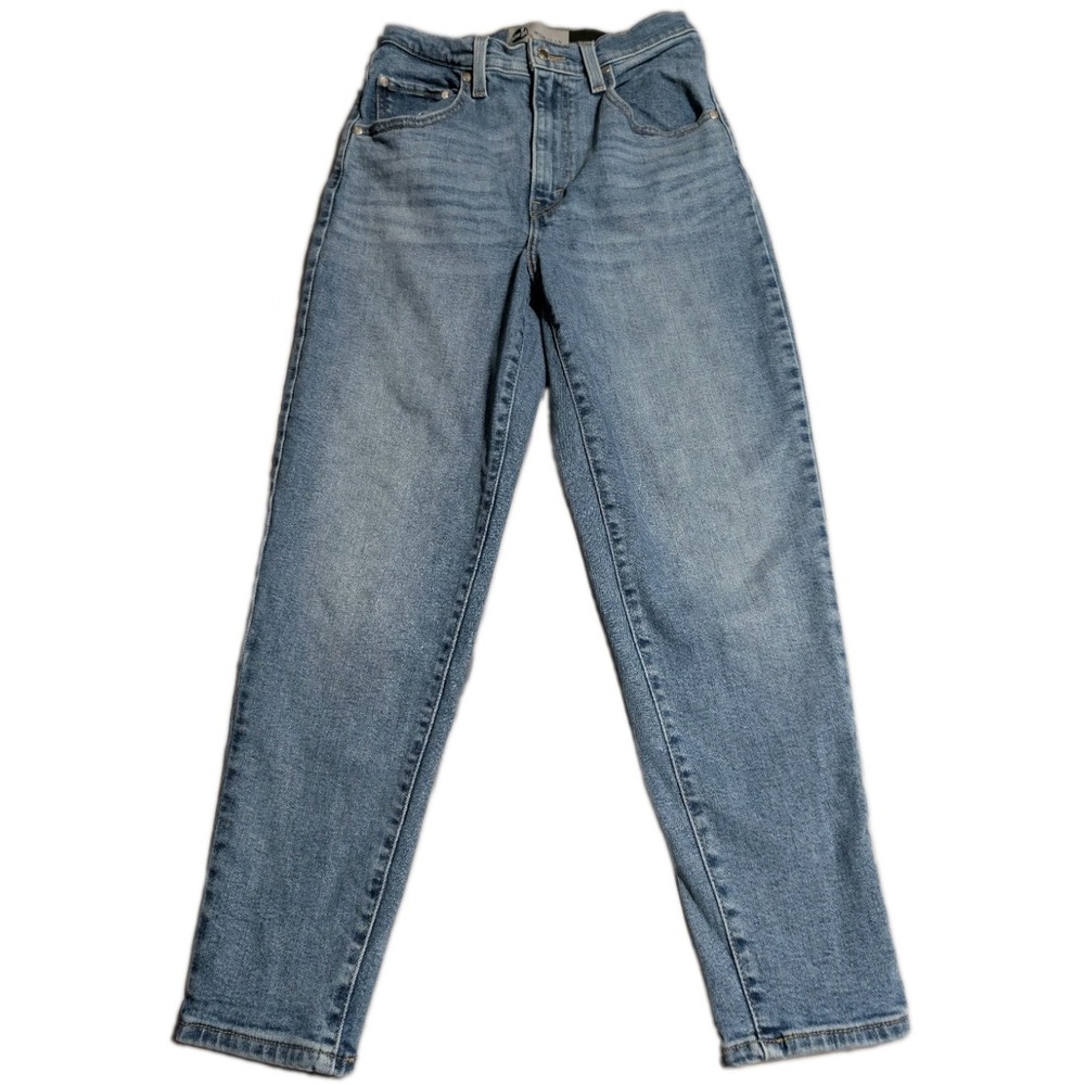 Levi's SilverTab Mom Jeans Womens 27x26 Light Wash High Rise Tapered Stretch
